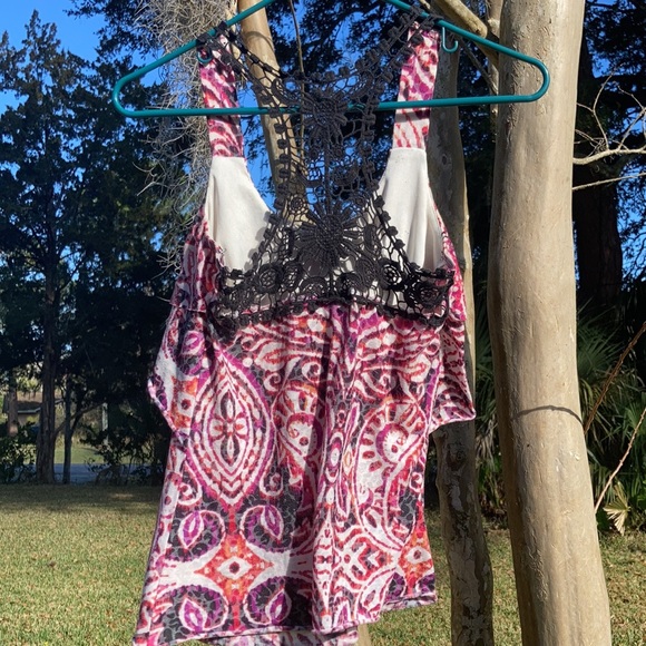iZ Byer Bohemian Design Lace Back Racerback - Picture 5 of 7